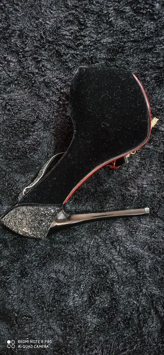 Pantofi eleganți! 35
