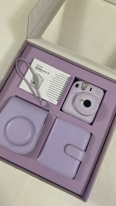 Срочно продаётся Instax Mini 12
