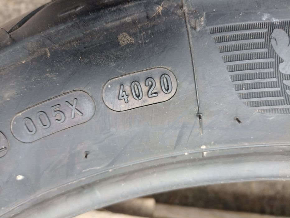 2 anvelope NOI Michelin 4.00 B18 dot 4020