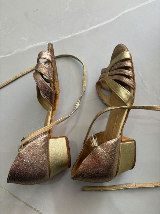 Туфли для танцев