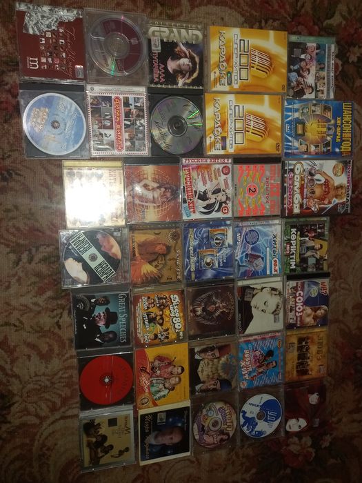 Продам DVD диски с песнями с обложкой и без