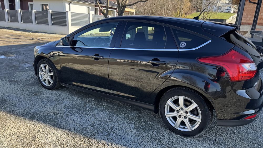Ford Focus 3 hatchback  Titanium 2011 1,6 tdci  RAR efectuat