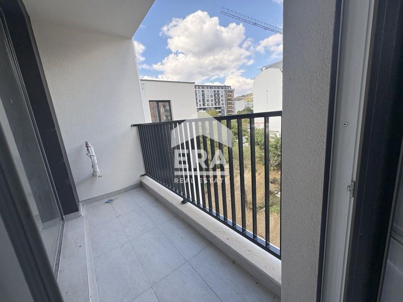 Продава се Двустаен апартамент в Варна, Възраждане 2 - 61 кв.м за 1638 €/кв.м - Снимка #4