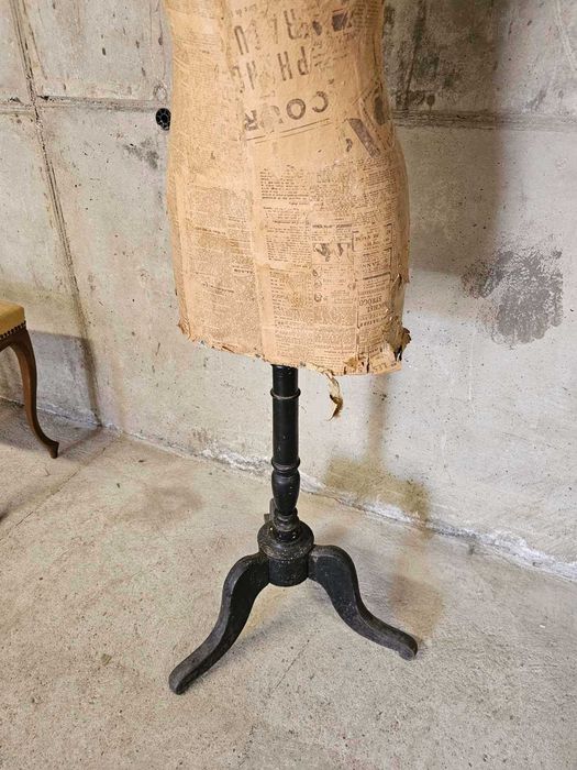 Контрабюфет изцяло от масив