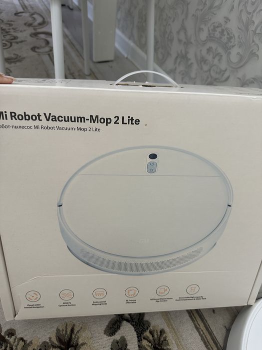 Робот-пылесос Xiaomi robot Vacuum-mop 2