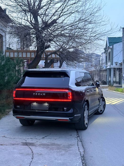 Zeekr 9X ultra 2025