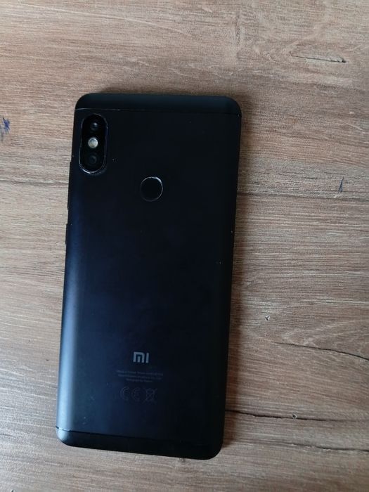 Redmi note 5, 32гб в идеале
