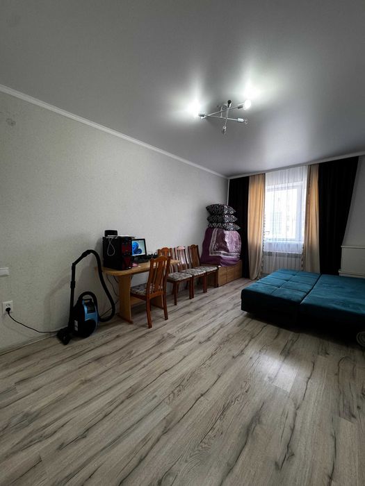 Продам 2х комн кв Батыс