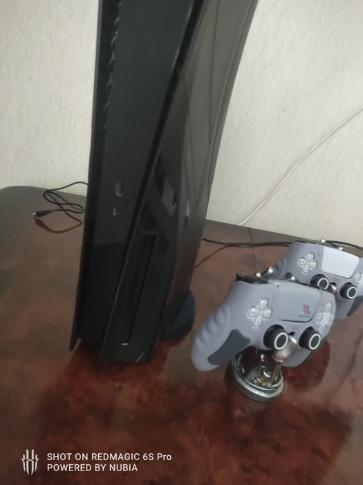 Продам play station 5