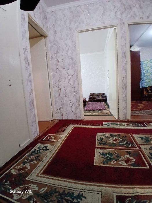 Samarqand viloyat Nurobod shahar Mustaqillik 51 / 19 kvartira sotiladi