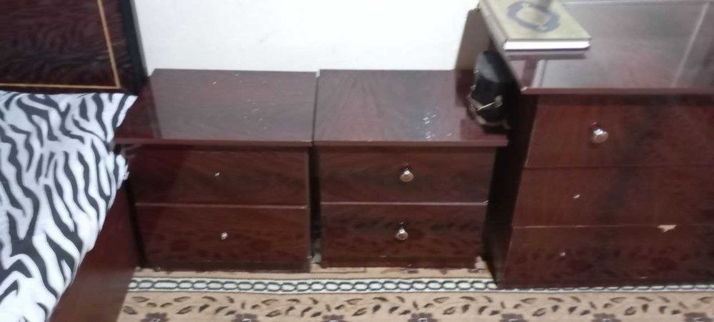 Спальня с гарнитурами