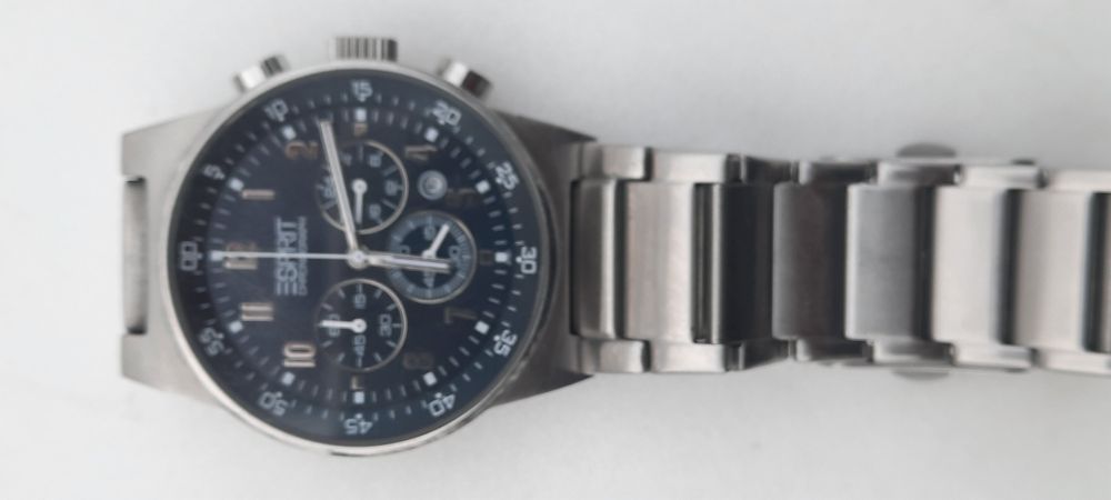 Часовник Esprit Chronograph