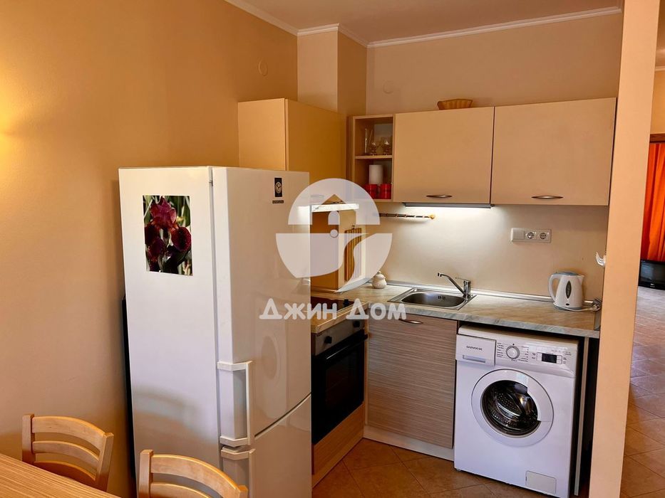 Продава се Тристаен апартамент в к.к. Слънчев бряг - 90 кв.м за 1045 €/кв.м - Снимка #2