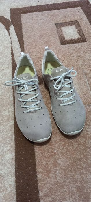 Adidasi Ecco biom