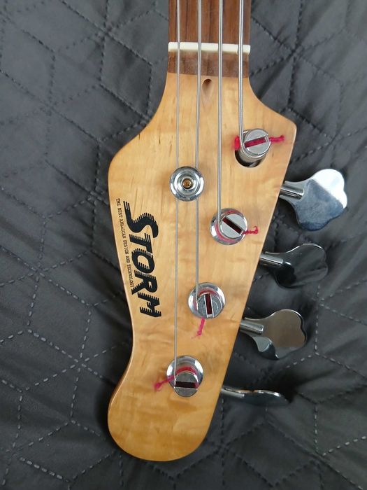 Електрически китари/ басове/