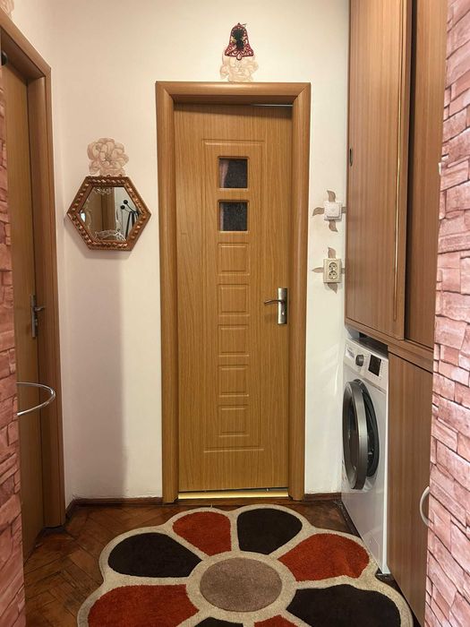 Proprietar vand apartament cu 3 camere pe strada Octavian Goga Brasov
