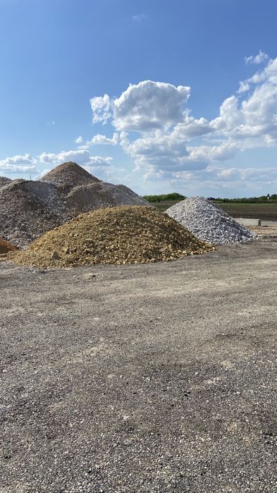 фрезован асфалт трошен асфалт студен асфалт самосвали и строителна