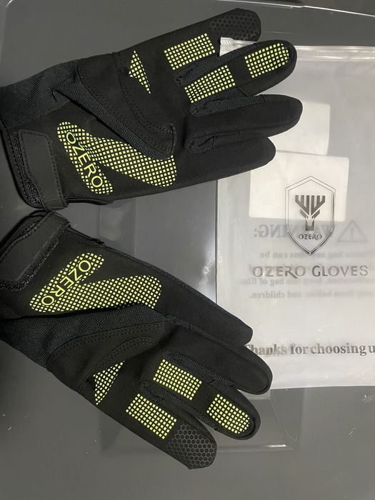 Manusi de lucru compatibil cu ecran tactil