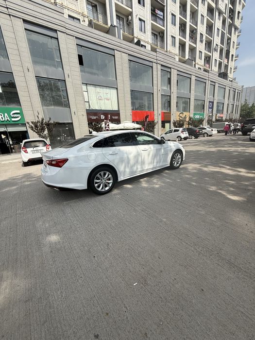 Chevrolet Malibu 2020 — 4