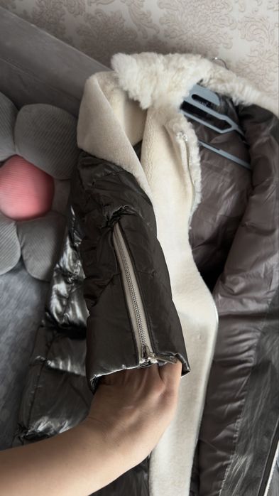 Продам куртку новая