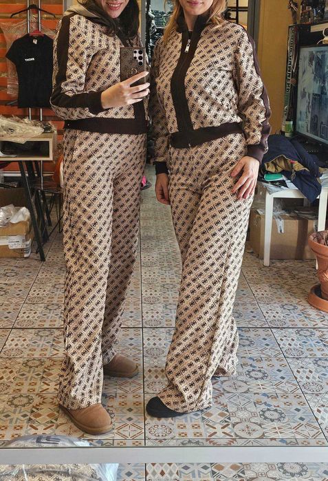 Дамски екип GUESS – комфорт и разпознаваем стил