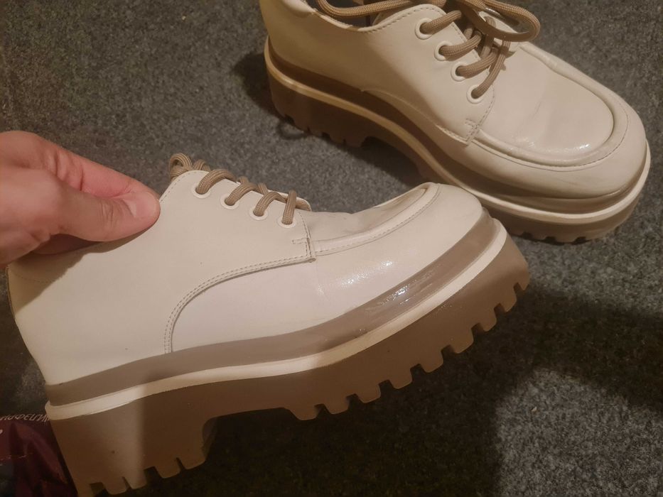 Женская обувь состояние отличное