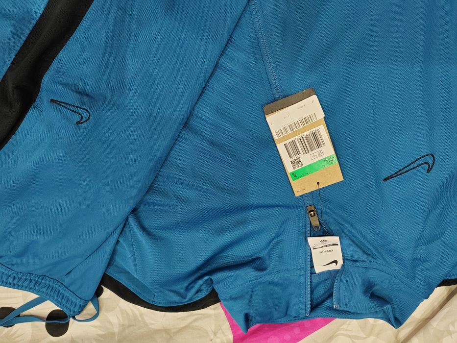 Нови екипи nike L и XL размер