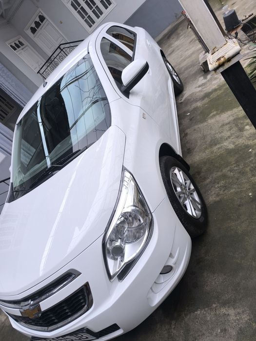 Kobalt yangi kraskasi toza