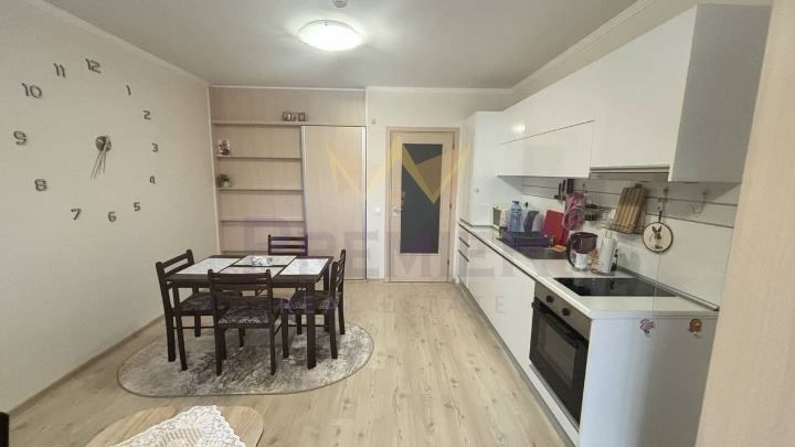 Продава се Двустаен апартамент в Несебър - 63 кв.м за 1786 €/кв.м - Снимка #2
