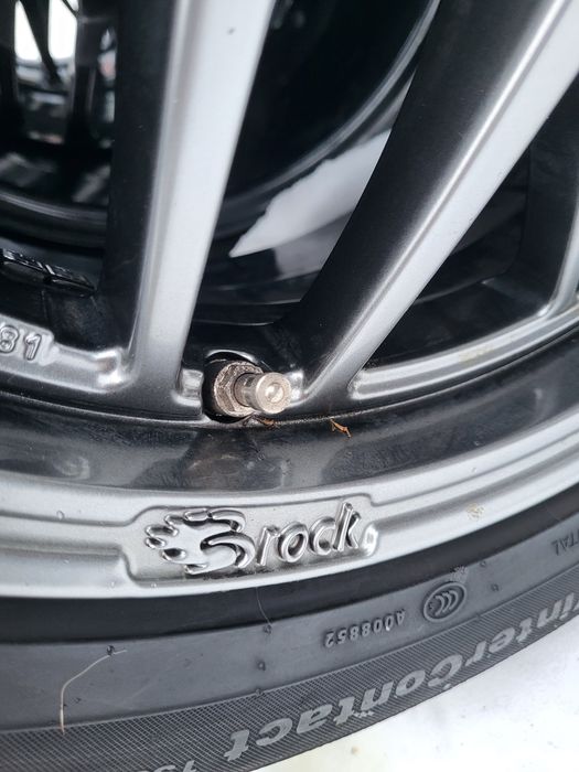 235/45/R 17  cu 5x112 gama VAG