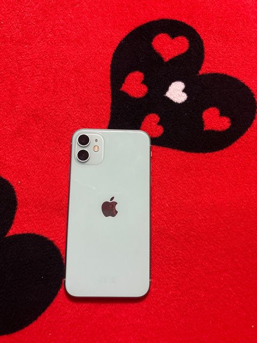 iPhone 11 64 GB preț negociabil