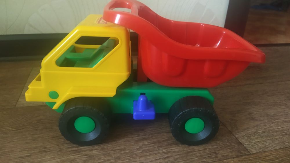 Детская машина..
