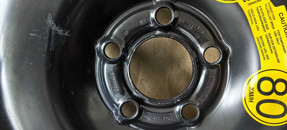 VOLVO патерица S60 S80 V70 XC70 18" PIRELLI
