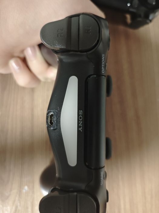 2 геймпада для Ps4