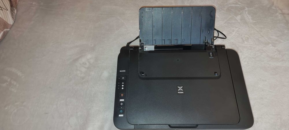 Продавам,Принтер- Canon  PIXMA.