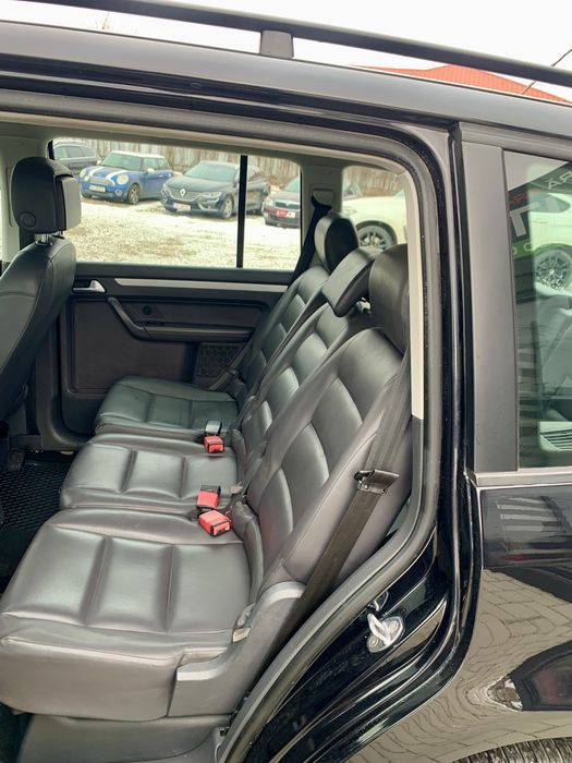 Vw touran dsg 7 locuri 2.0 tdi