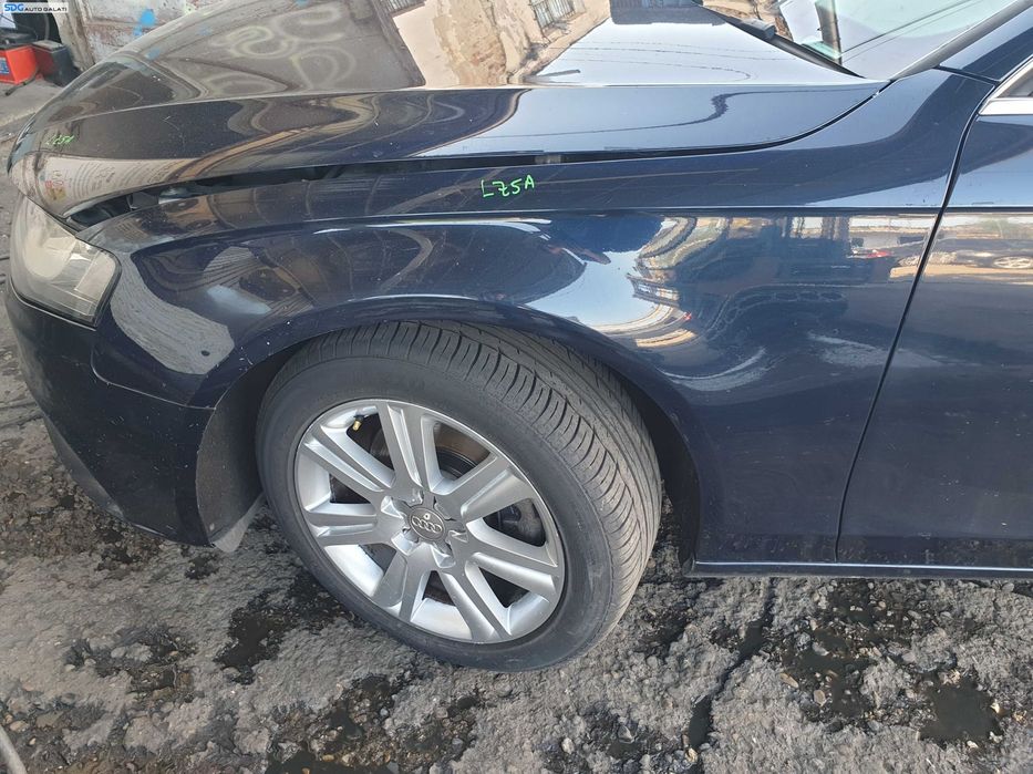 Aripa Stanga Fata cu Imperfectiuni Audi A4 B8 2008 - 2012 Culoare LZ5A [K4632]