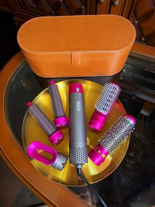 Ayollar uchun Dayson Fen