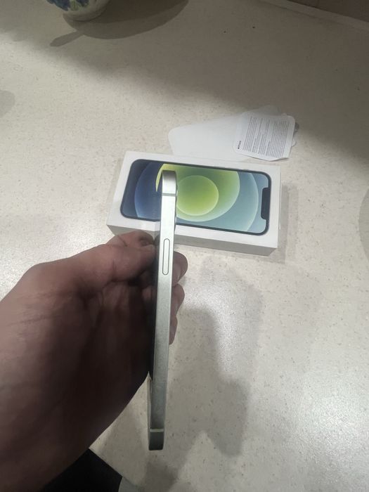 Продам iphone 12 128gb