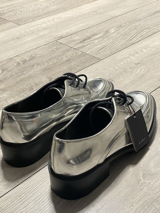 Pantofi Argintii Zara (40 / damă / noi cu eticheta)