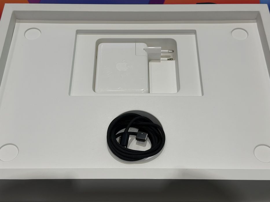 MacBook Pro 16" M4 Pro  24GB RAM  512GB SSD| Space Black Гаранция Пълен Комплект 100% Батерия