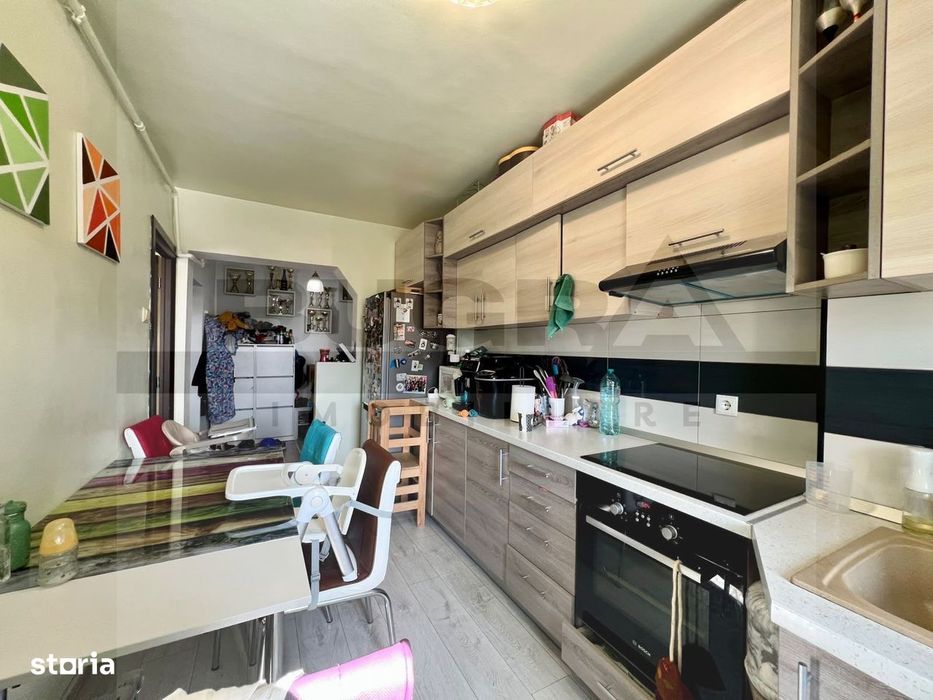 Apartament de 3 camere, 64mp, decomandat, zona strazii Aurel Vlaicu