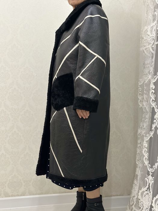 Двусторонняя чёрная дублёнка