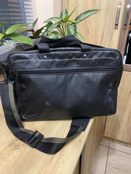 Чанта за лаптоп с презрамка