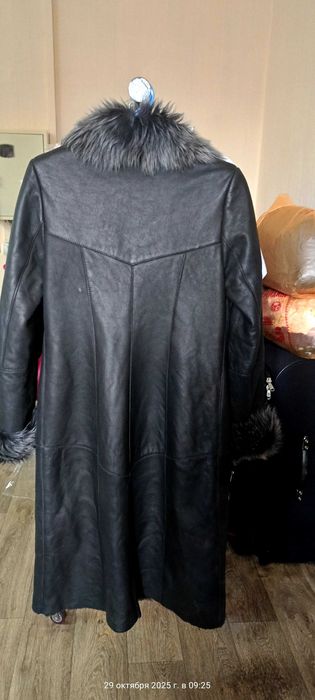 Продам Кожаное зимнее пальто