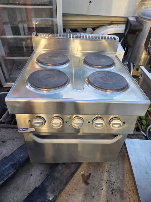 Cuptor ele tric cu convectie,  la 380v, 6+6 pizza, aparate fast food