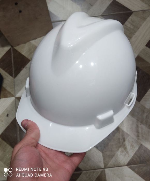 Каска строительная техника