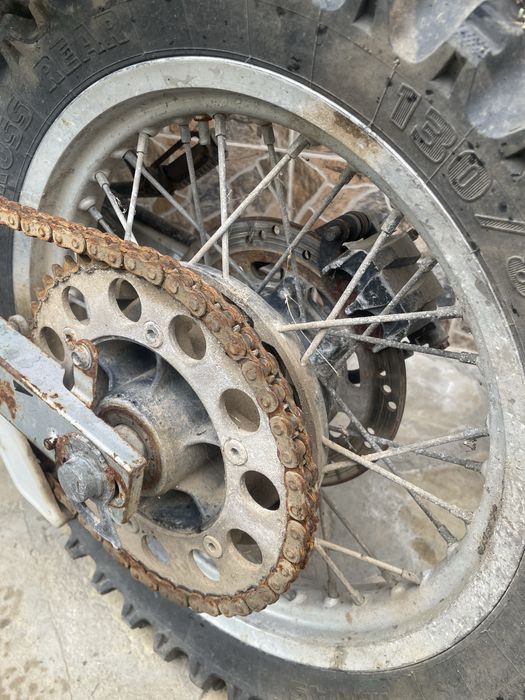 Suzuki dr 600 само на части