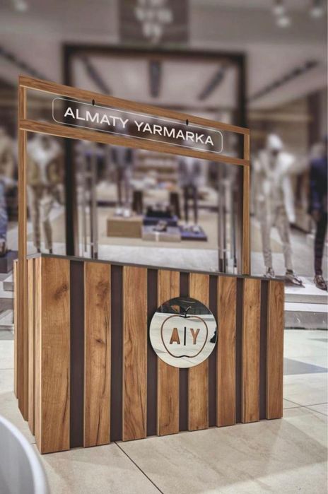 Продаем столы под офис в хорошем состоянии 30 штук