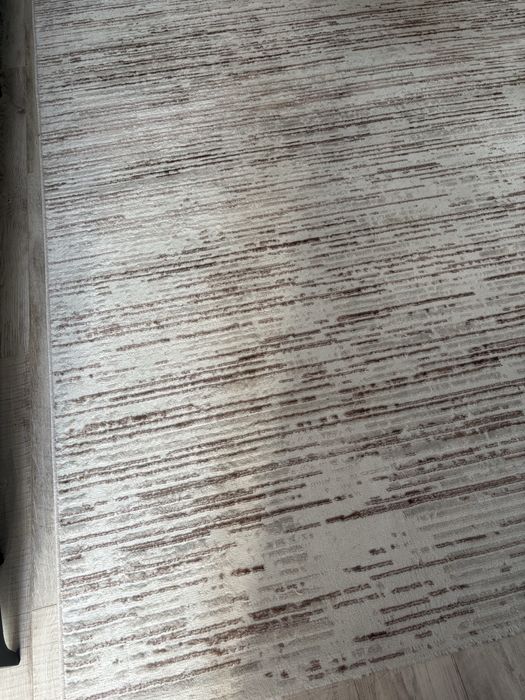 Продам ковер, почти новый